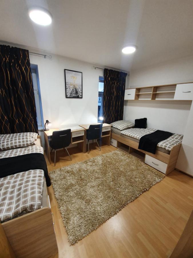 Railway Station City Modern Apartment Maribor Eksteriør billede